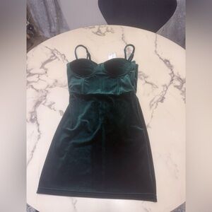 Windsor Velvet Mini Dress in Rich Green